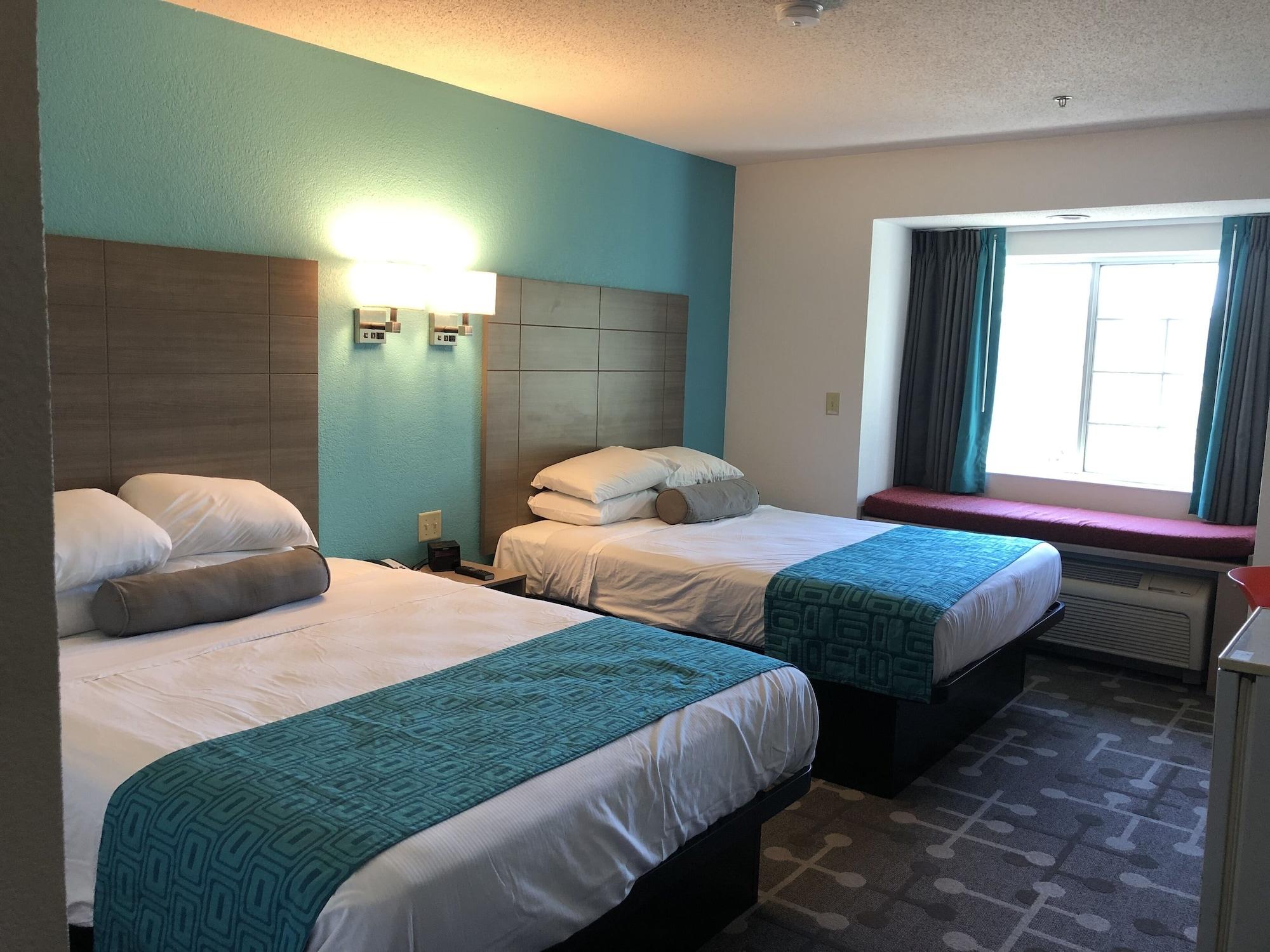 Red Lion Inn & Suites Elk Grove Village Esterno foto
