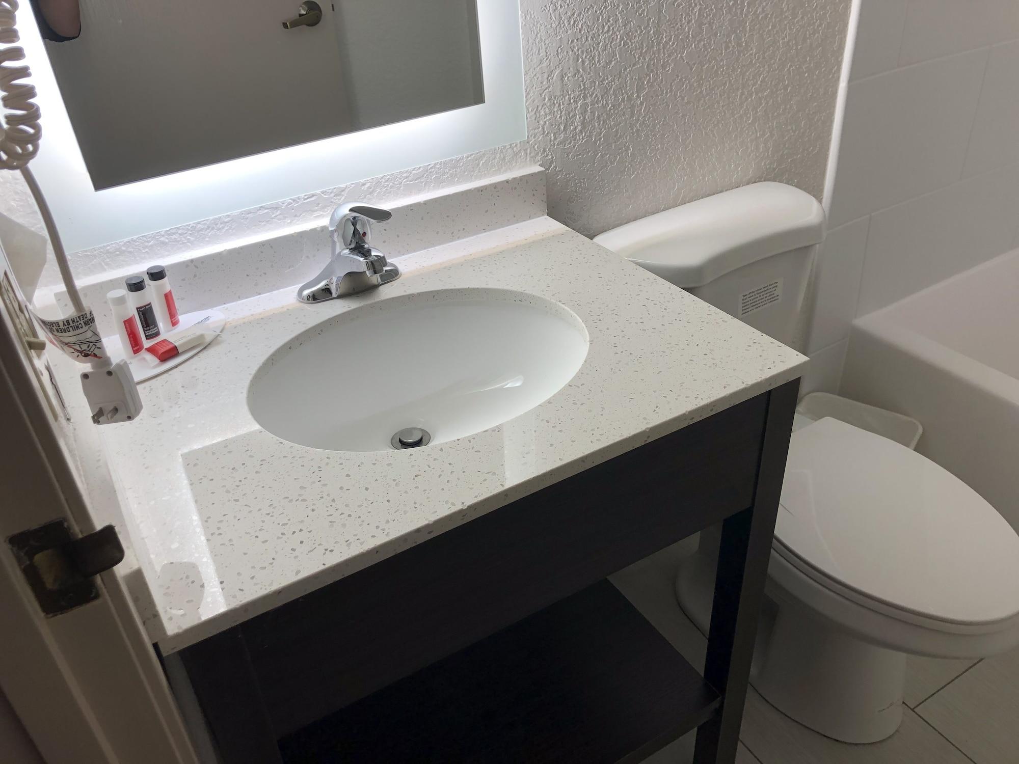 Red Lion Inn & Suites Elk Grove Village Esterno foto