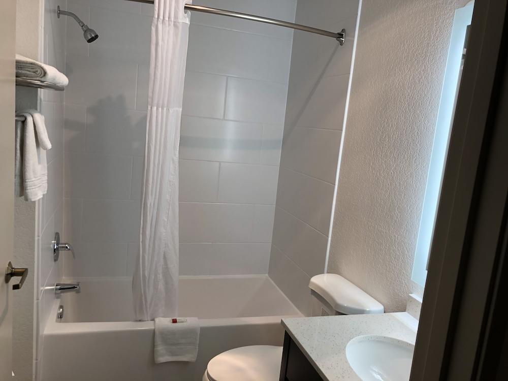 Red Lion Inn & Suites Elk Grove Village Esterno foto